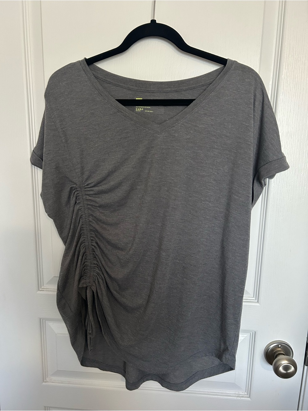 Xersion Gray V-Neck Short Sleeve Tee with Side Ruched Detail